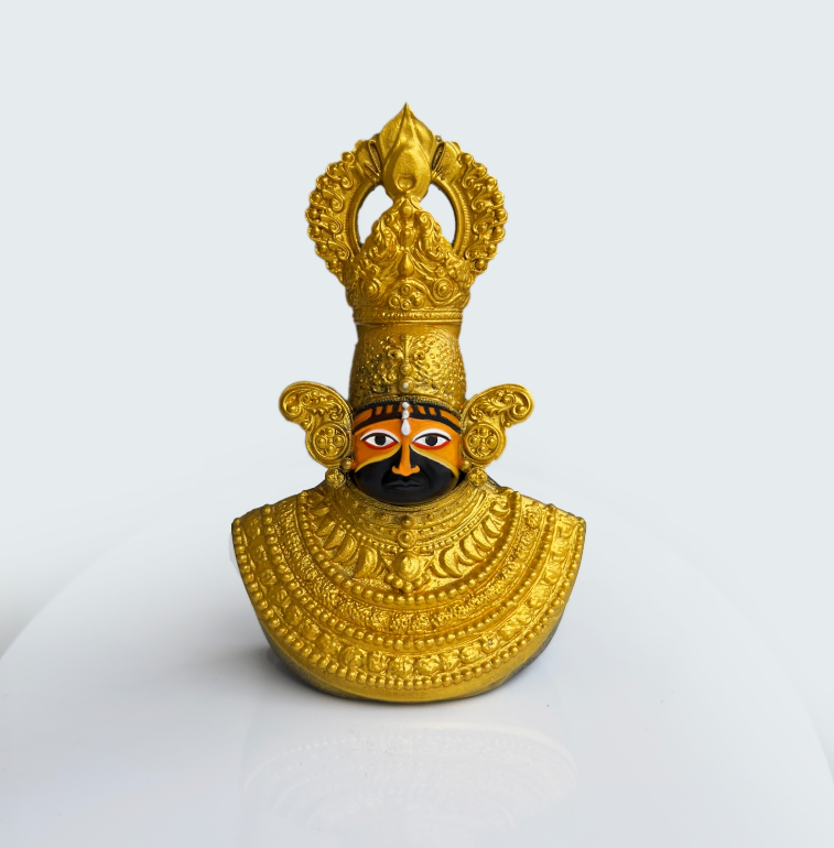 Golden Dash Idol – Premium Car Dashboard Decor